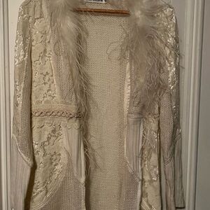 Chic Cream Cardigan with Feather Detail